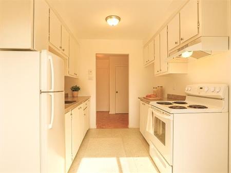 1 CH - 1 SDB - Saint-Eustache - $1,200 /mo