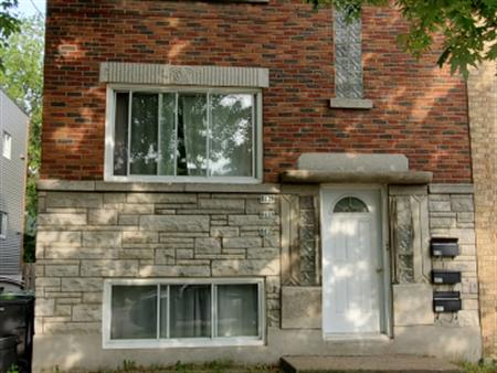 JOLI APPARTEMENT RÉNOVÉ NEUF A LOUER