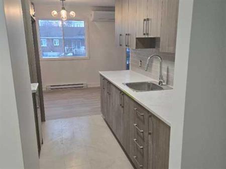 41/2 a louer a sorel-tracy pres de l'hopital libre 1 er juillet ou avant