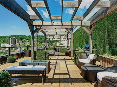 1 Bedroom Apartment (3.5) - 3475 Rue De La Montagne, Montréal