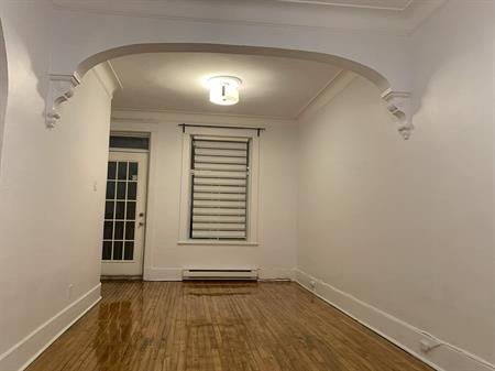 Très Grand 5 1/2 (superficie ( 6 1/2)