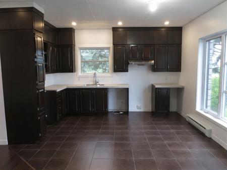 Jumelé 4 1/2 à la campagne