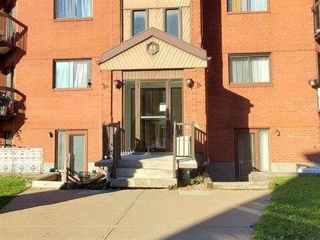 32 - 32 Place Mercier, Candiac