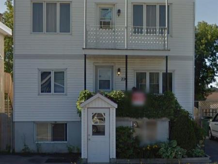 220 Rue Guillemette (Gatineau) Grand 5 1/2