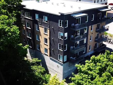 Superbe 4 1/2 1 Avril