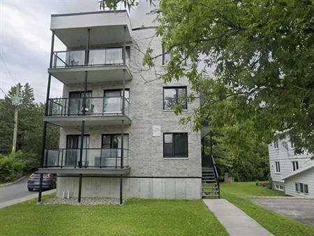 2 CH - 1 SDB - Québec - $1,537 /mo