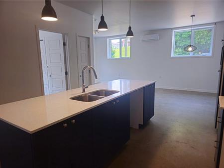 105-1268 Rue De L'Escarpe