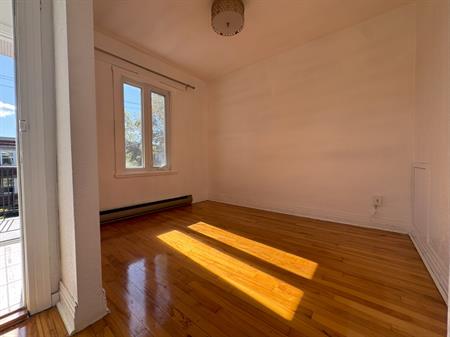 4 Et 1/2 (2 Chambres Fermées), Cremazie