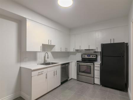 1 BEDROOM APARTMENT - RENT READY