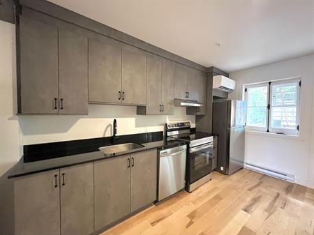 3 1/2 Rénové Au Vieux-Port