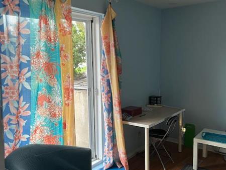 Prix réduit Longueuil- 3 ½ pièces, (chambre fermer)