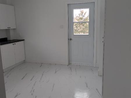 Logement 5 1/2 à louer