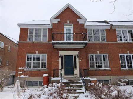 7 1/2 - Montréal - 2 800 $/mois