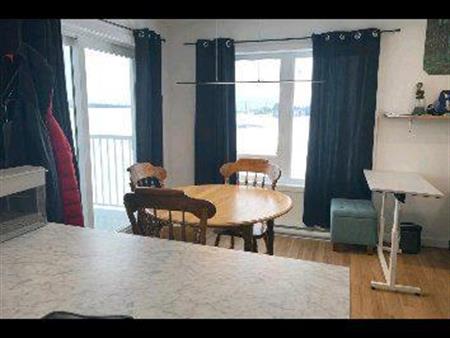 5 1/2 au 2 ieme étage