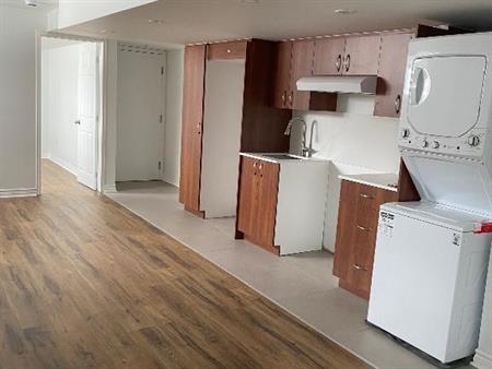 3 1/2 neuf à louer dans le vieux Ste-Rose