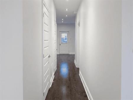 2 CH - 1 SDB - Montréal - $1,825 /mo