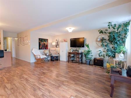 Immeuble - 641-661 Rue Des Coquelicots Spacieux 4 ½ à Louer