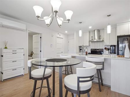 1 CH - 1 SDB - Bromont - $1,610 /mo