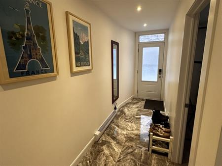 Appartement De 1 Chambre Et 1 Salle De B