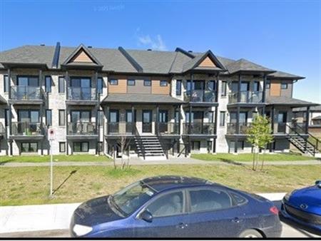 PLATEAU: 4 ½ + ÉLECTROMÉNAGERS À LOUER