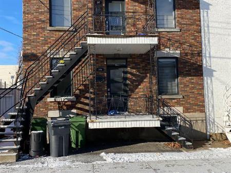 Appartement 5 1/2 à louer