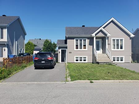 Appartement De 3 Chambres à Louer