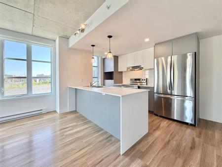 Corner Unit For Rent