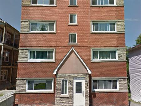 BEAU 4½ | INTERNET-CHAUFFAGE-EAU CHAUDE