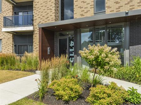 Moderne Appartement -2 Chambres – Disponible Le 1er Juin - 4115 Henri Bourassa Ouest, Montréal