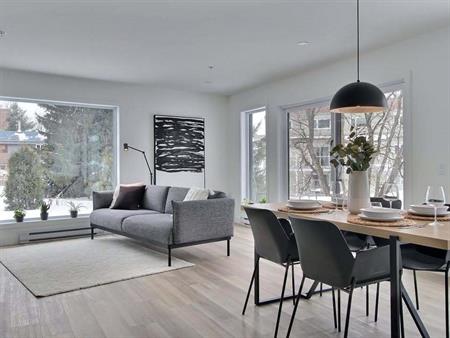 Superbe 4 1/2 Et 4 1/2 + à Louer