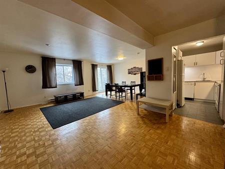 Ville-Marie - Superbe 4 1/2 Lumineux