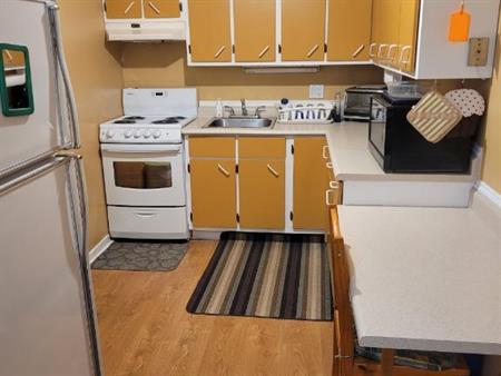 Chambre pour étudiant, étudiantes seulement