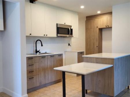 Logement 3.5 chauffé éclairé