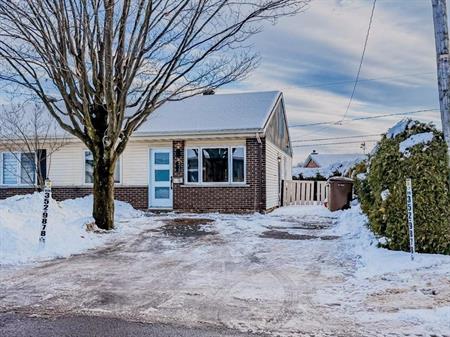 Maison jumelée 3 chambre rez-de-jardin