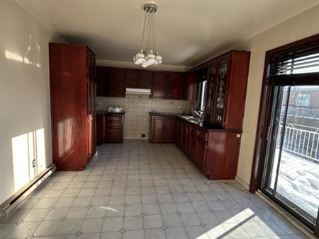 MONTRÉAL NORD GRAND 6 1/2 AVEC TERRASSE