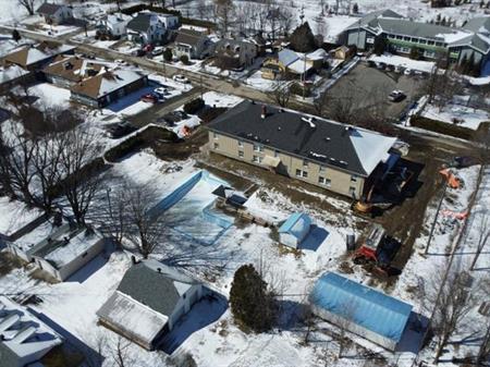 Wotton (Estrie) : Terrain de 32 539 pi2, idéal pour multilogements, deux entrées, près des services