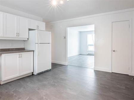 Immeuble - 475 7e Avenue Appartement 4½ à Louer (Secteur Cegep)