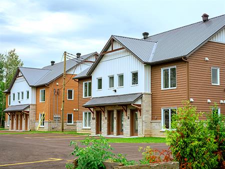 Appartement 4 1/2, Warwick, 50 Ans Et +