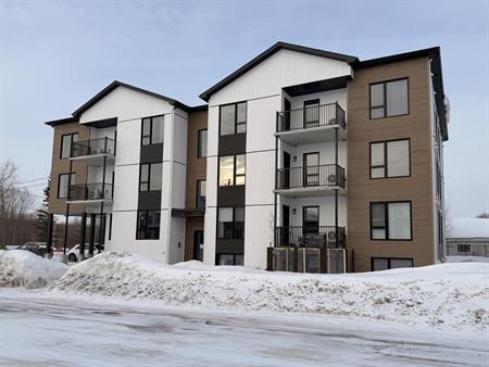 4 1/2 à Louer à Alma - Rue Goyer