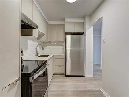 2 Bedroom - 6555 Chemin Kildare, Côte-Saint-Luc