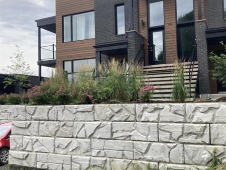 3 Chambres à Coucher 1 Salle De Bain