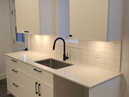 Complèt. Rénové 2e Stationnement, Borne