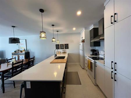 Immeuble - 885-907 Lamarche Grand 4 1/2 Dans Un Immeuble Récent