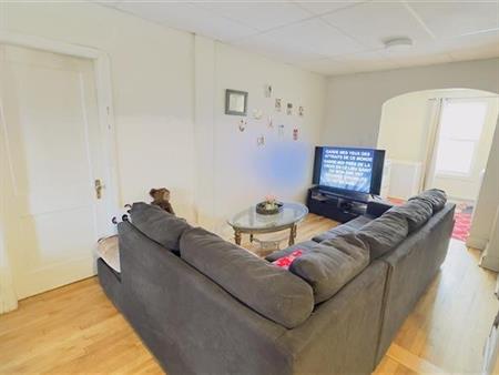 Immeuble - 221-233 King Est Grand 5 ½ à Louer – Cégep