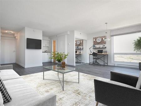 2 Bedroom Available At 5740 Cavendish Boulevard, Côte Saint-Luc - 5740 Cavendish Boulevard, Côte-Saint-Luc