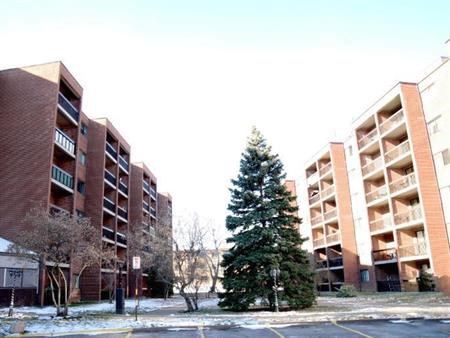 2 CH - 1 SDB - Montréal - $1,600 /mo