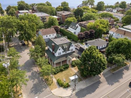 3 1/2 - Montréal (Lachine) - 2 100 $/mois