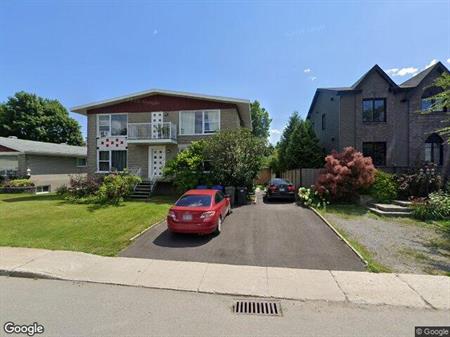 Logement 4 1/2.Chauffage Inclus