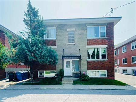 Grand 4 1/2 rénové, Vieux-Longueuil