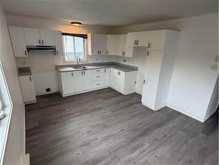 2 Chambres / 1 Salle De Bain